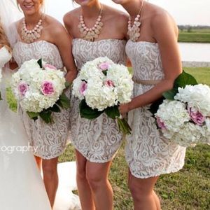 White & Nude Lace Dress with Pockets! 💕